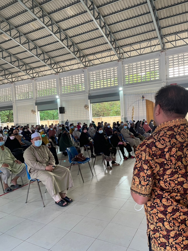 สำนักงานสาธารณสุขอำเภอ/จังหวัด ได้ทำการฉีดวัคซีนให้กับผู้ไปทำพิธีฮัจญ์ จำนวน300คน 